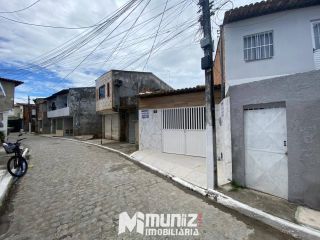 Vende-se Casa no bairro Inácio Barbosa