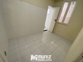 Aluga-se Excelente Casa Parte Térrea - Bairro Luzia