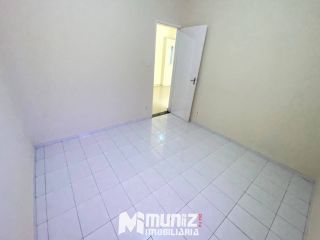 Vende-se Excelente Casa com 2 Pontos Comerciais e 2 Casas Residenciais