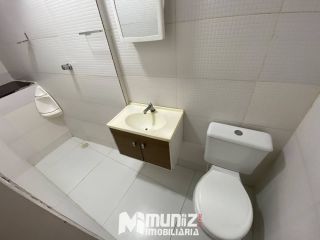 Vende-se Excelente Casa com 2 Pontos Comerciais e 2 Casas Residenciais