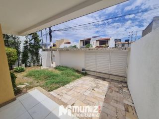 ALUGA-SE CASA C/02 PAVIMENTOS - BAIRRO NA ATALAIA