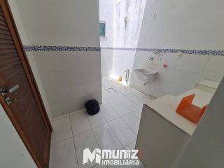 ALUGA-SE CASA C/02 PAVIMENTOS - BAIRRO NA ATALAIA