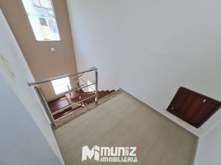 ALUGA-SE CASA C/02 PAVIMENTOS - BAIRRO NA ATALAIA