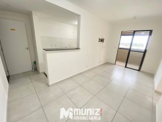 Apartamento à venda no Condomínio Golden Village - Barra dos Coqueiros