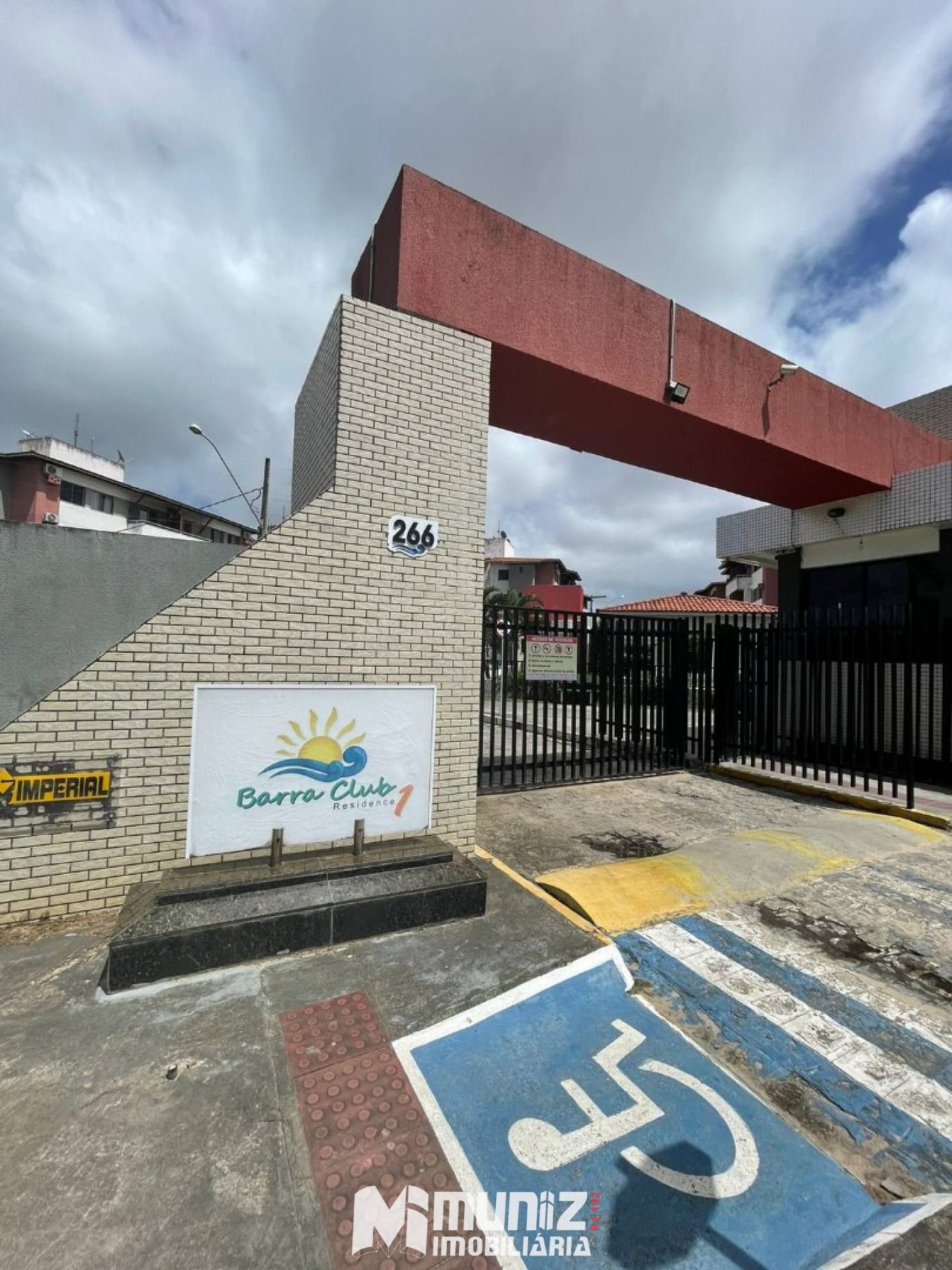 Apartamento Disponível Para Aluguel No Condomínio Barra Club I