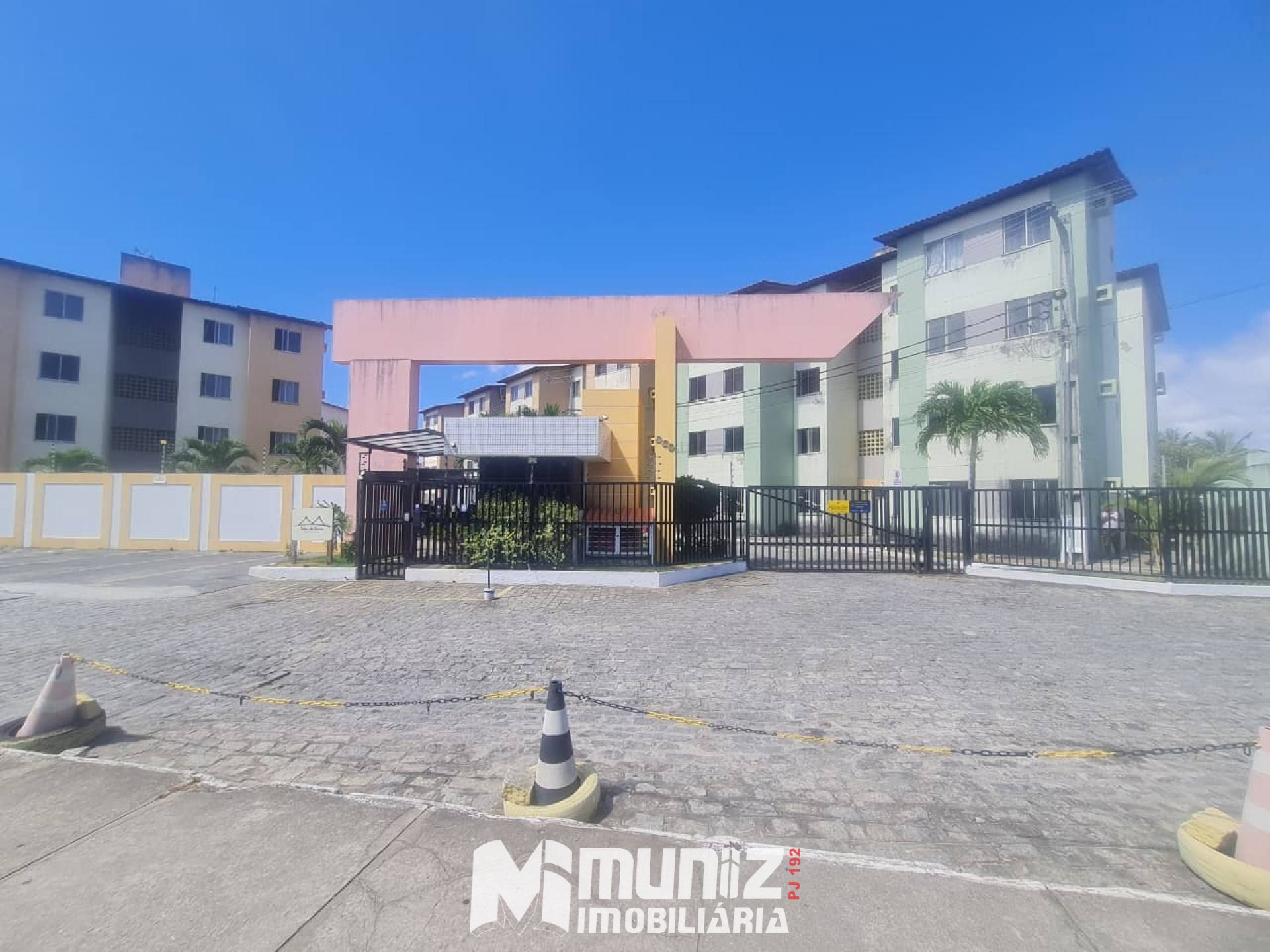 VENDE-SE APT NO CONDOMINIO SOLAR DA BARRA