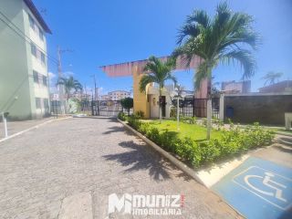 VENDE-SE APT NO CONDOMINIO SOLAR DA BARRA