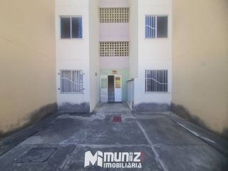 VENDE-SE APT NO CONDOMINIO SOLAR DA BARRA