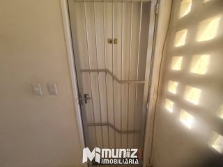 VENDE-SE APT NO CONDOMINIO SOLAR DA BARRA