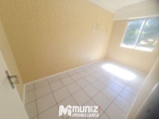 VENDE-SE APT NO CONDOMINIO SOLAR DA BARRA