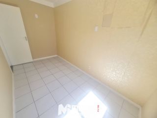 VENDE-SE APT NO CONDOMINIO SOLAR DA BARRA