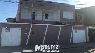 VENDE-SE CASA NA RUA PORTO ALEGRE - BAIRRO SIQUEIRA CAMPOS