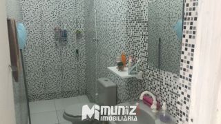 VENDE-SE CASA NA RUA PORTO ALEGRE - BAIRRO SIQUEIRA CAMPOS