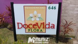 VENDE-SE APT  NO COND DOCE VIDA FLORA 2 ANDAR