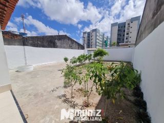 Casa Para Alugar no bairro Rosa Elze em São Cristóvão