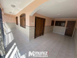ALUGA-SE CASA NA RUA CONSTANTINO GOMES DE SOUZA