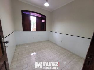 ALUGA-SE CASA NA RUA CONSTANTINO GOMES DE SOUZA