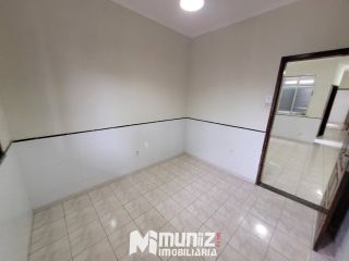 ALUGA-SE CASA NA RUA CONSTANTINO GOMES DE SOUZA