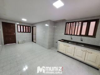 ALUGA-SE CASA NA RUA CONSTANTINO GOMES DE SOUZA