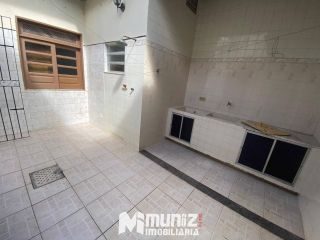 ALUGA-SE CASA NA RUA CONSTANTINO GOMES DE SOUZA