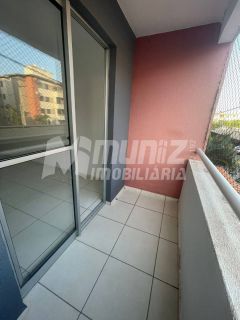 ALUGA-SE APTO NO COND. BARRA CLUB I