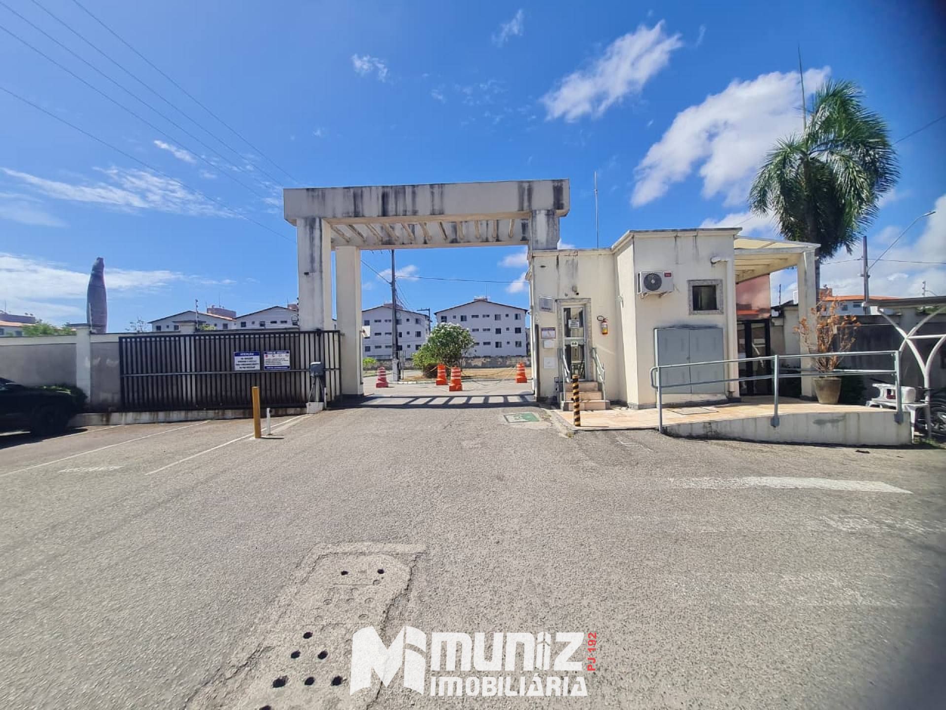 ALUGA-SE APARTAMENTO CONDOMINIO ALAMEDA DOS PÁSSAROS - BAIRRO INÁCIO BARBOSA