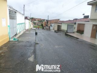 VENDE-SE CASA RUA 45 ROSA ELZE