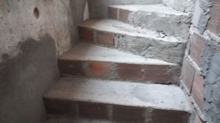vende-se casa com 2 pavimentos no Eduardo Gomes