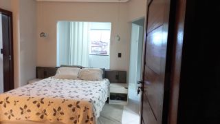vende-se casa com 2 pavimentos no Eduardo Gomes