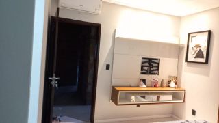 vende-se casa com 2 pavimentos no Eduardo Gomes