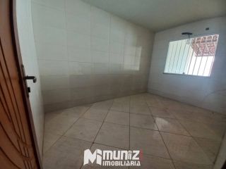 Casa Para Alugar com 3 quartos 1 suíte No Bairro Jabotiana