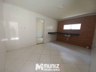 Casa Para Alugar com 3 quartos 1 suíte No Bairro Jabotiana