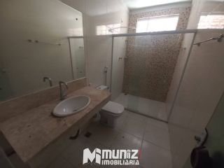 Casa Para Alugar com 3 quartos 1 suíte No Bairro Jabotiana