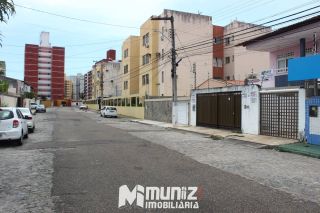 VENDE-SE CASA NA RUA MANOEL DONIZETTI VIEIRA - LUZIA
