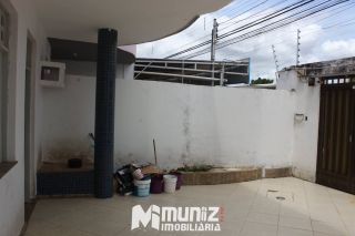 VENDE-SE CASA NA RUA MANOEL DONIZETTI VIEIRA - LUZIA