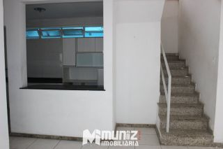 VENDE-SE CASA NA RUA MANOEL DONIZETTI VIEIRA - LUZIA