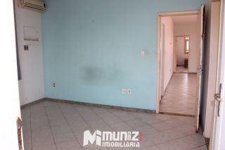 VENDE-SE CASA NA RUA MANOEL DONIZETTI VIEIRA - LUZIA