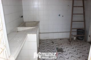 VENDE-SE CASA NA RUA MANOEL DONIZETTI VIEIRA - LUZIA