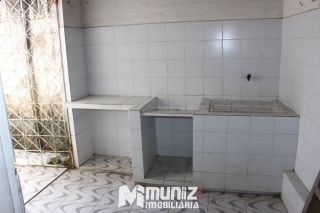 VENDE-SE CASA NA RUA MANOEL DONIZETTI VIEIRA - LUZIA