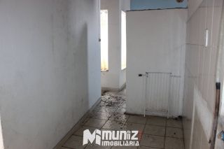 VENDE-SE CASA NA RUA MANOEL DONIZETTI VIEIRA - LUZIA