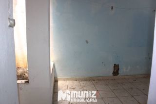 VENDE-SE CASA NA RUA MANOEL DONIZETTI VIEIRA - LUZIA