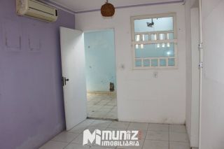 VENDE-SE CASA NA RUA MANOEL DONIZETTI VIEIRA - LUZIA