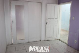 VENDE-SE CASA NA RUA MANOEL DONIZETTI VIEIRA - LUZIA