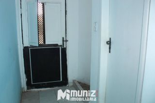 VENDE-SE CASA NA RUA MANOEL DONIZETTI VIEIRA - LUZIA