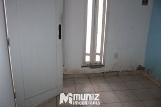 VENDE-SE CASA NA RUA MANOEL DONIZETTI VIEIRA - LUZIA