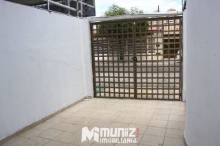 VENDE-SE CASA NA RUA MANOEL DONIZETTI VIEIRA - LUZIA