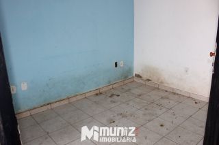 VENDE-SE CASA NA RUA MANOEL DONIZETTI VIEIRA - LUZIA