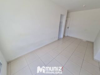 ALUGA-SE APTO NO COND. ROSA DE MAIO, ROSA ELZE