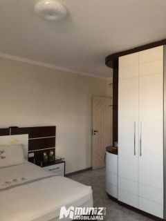 vende-se excelente casa com 2 pavimentos no Conj. Orlando Dantas