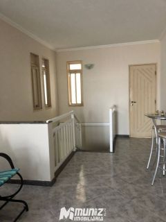 vende-se excelente casa com 2 pavimentos no Conj. Orlando Dantas